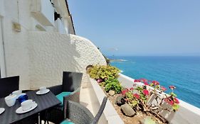 Blue Coast Bellavista